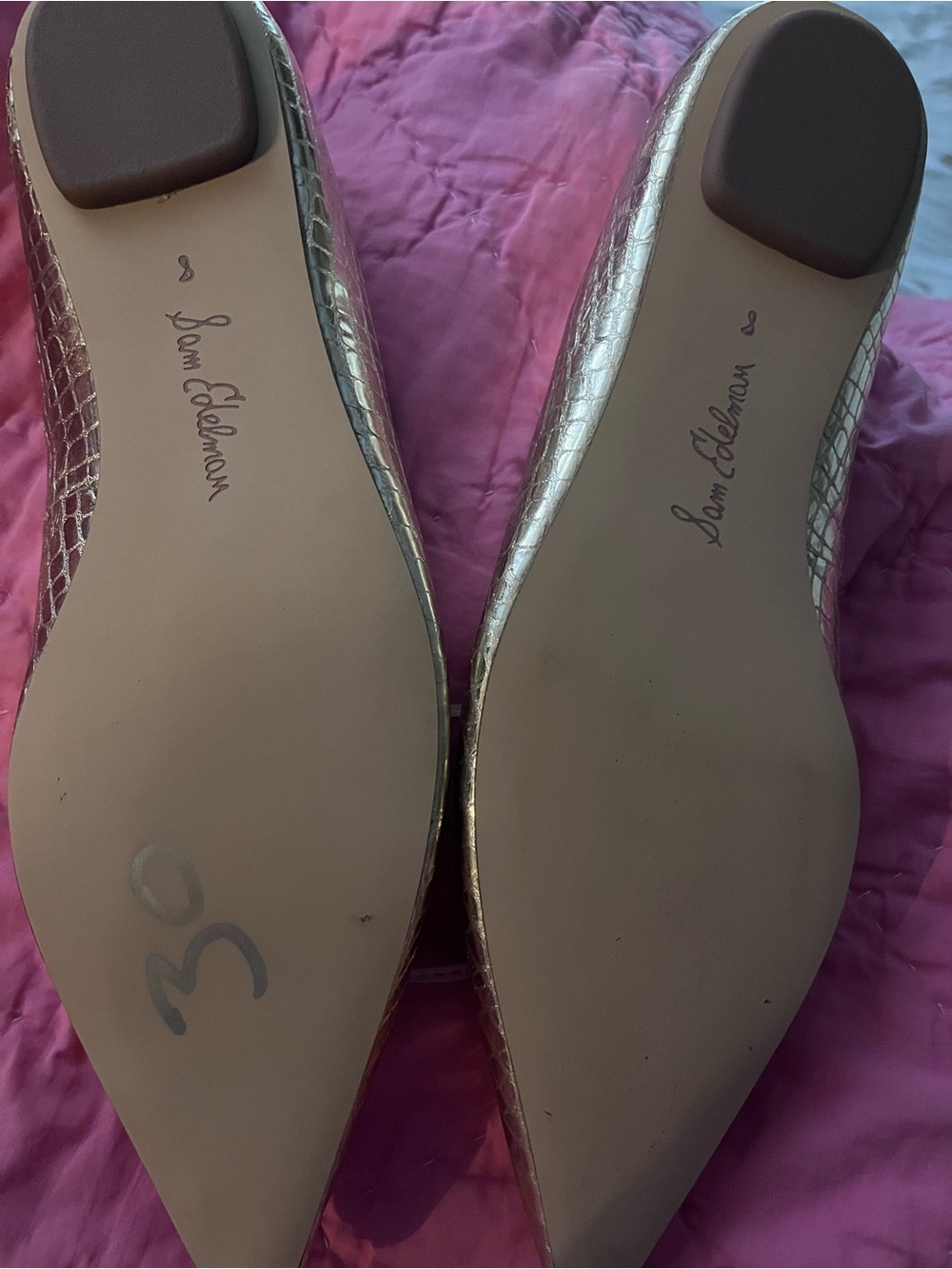 Sam Edelman Pointed Toe Metallic Croc Flats in Champagne Gold size 8 New - Picture 3 of 3